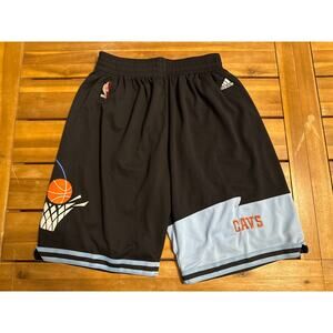 Vintage Adidas Mens Black Cleveland Cavaliers 97 NBA Swingman Shorts Size XL